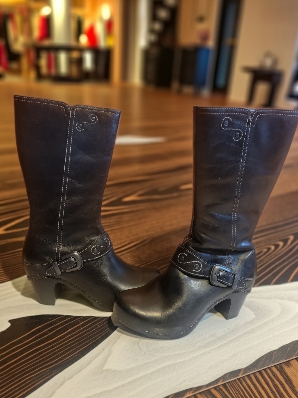 Women’s Black Leather Mid-Calf Heeled Boots